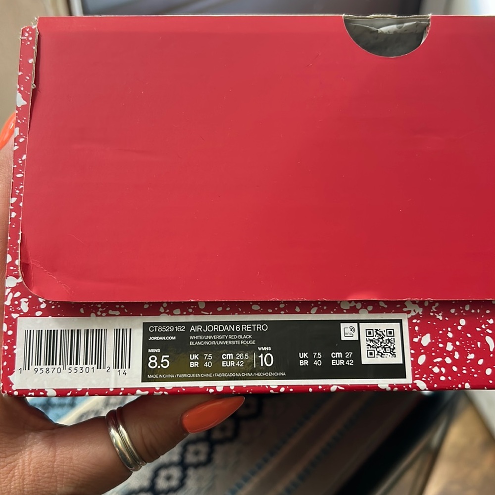 Nike Air Jordan 6 Retro